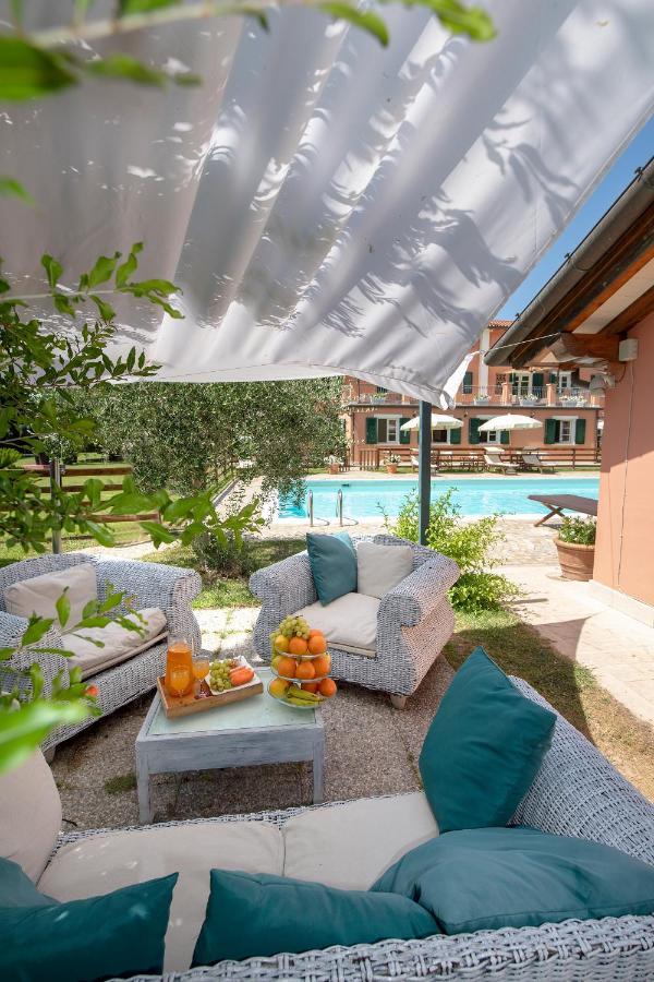 Relais Villa Isabel Pietrasanta Esterno foto